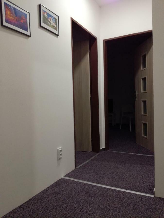 Apartman Prefa Benesov nad Ploucnici Exterior photo